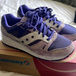 Saucony purple shoes men’s size 8